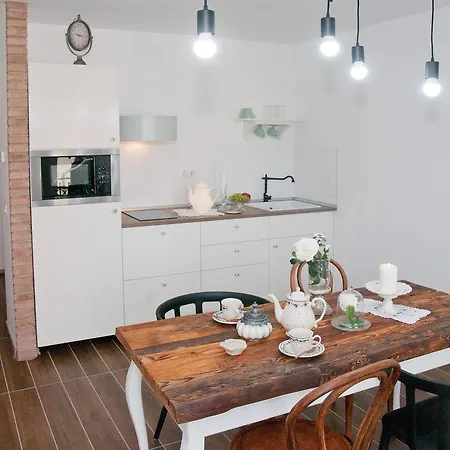 Anita Apartman