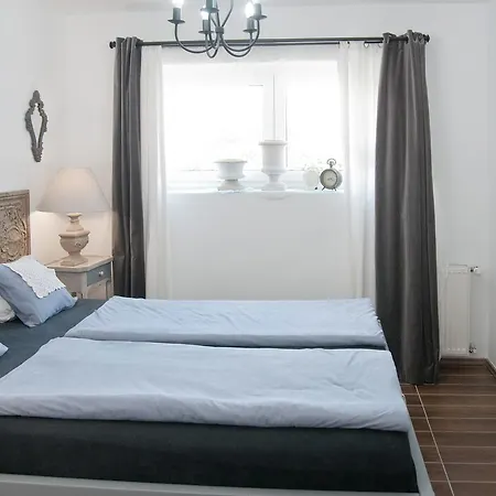 Anita Apartment Gyenesdias